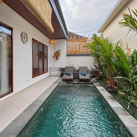 Padi Mas Villas With Private Pool