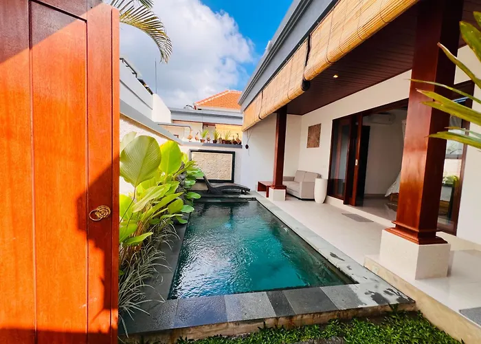 Padi Mas With Private Pool Pensión 3*
